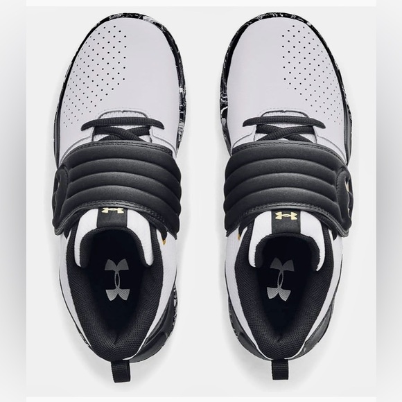 Under Armour Zone Unisex Basketball Shoe - Picture 11 of 11
